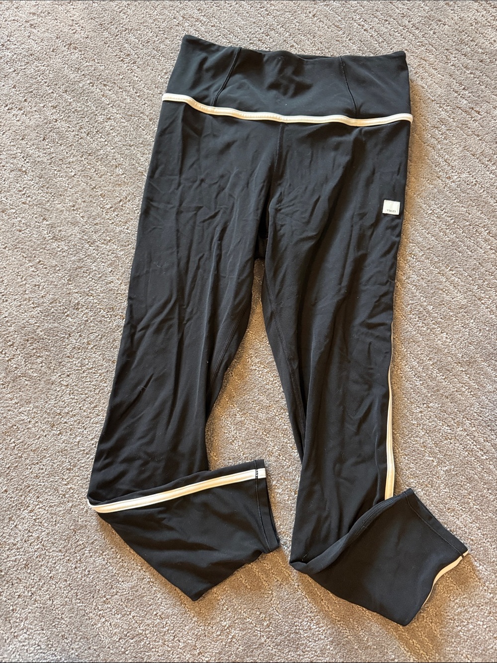 Vuori Black Leggings with White Piping